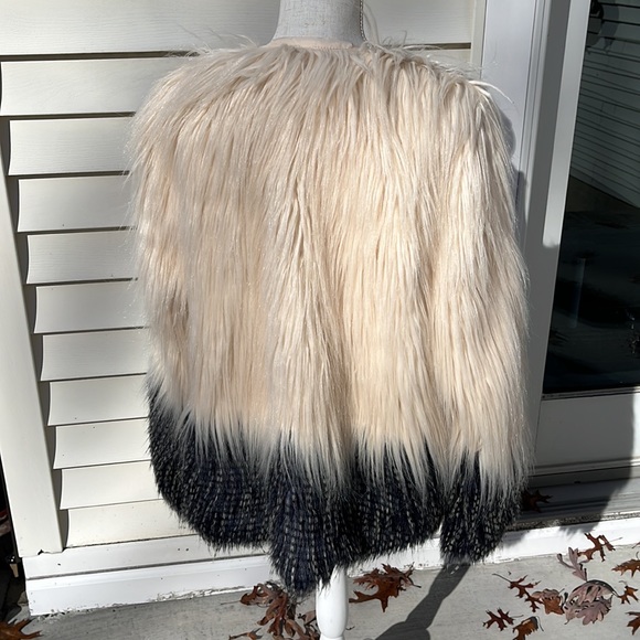 JouJou Faux fur short coat jacket fully lined 1X - Picture 5 of 11